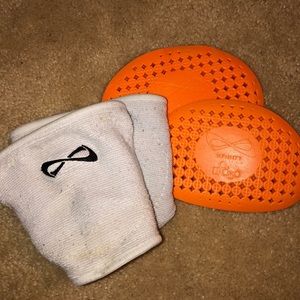 Volleyball knee pads